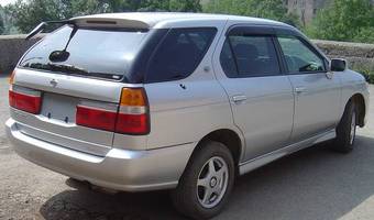 1999 Nissan R~nessa