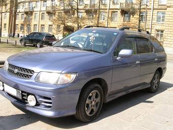 1999 Nissan R~nessa