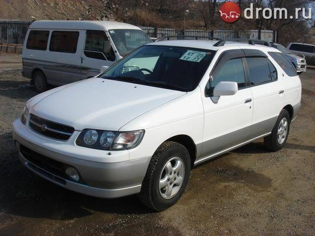 1999 Nissan R~nessa