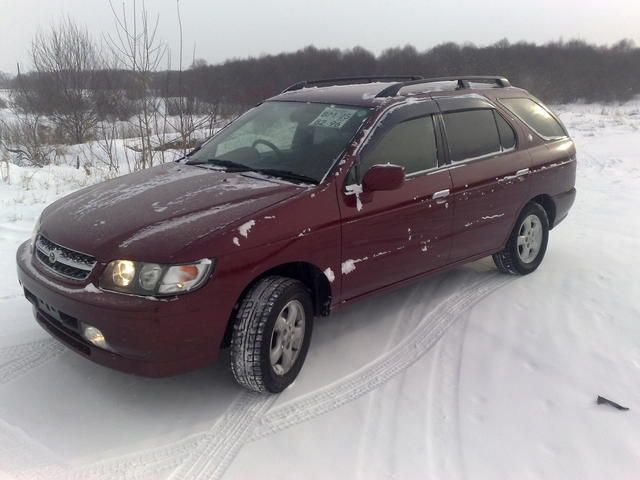 1999 Nissan R~nessa