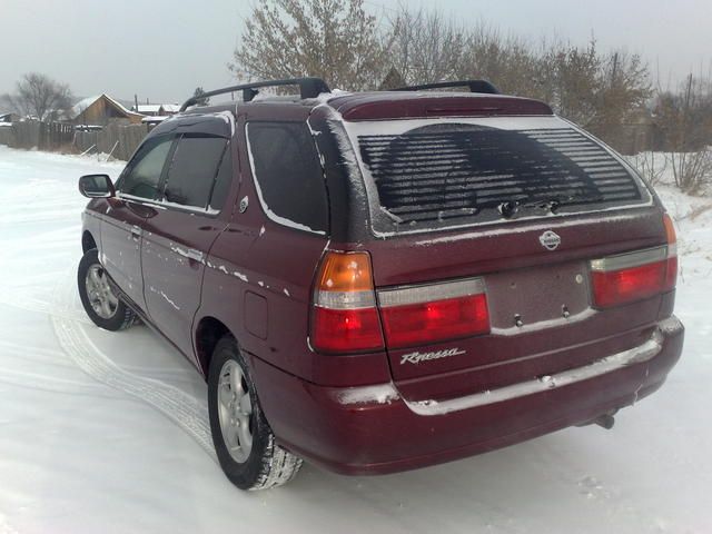 1999 Nissan R~nessa