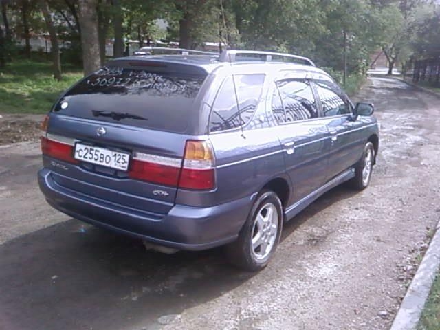 1999 Nissan R~nessa