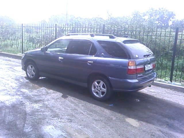1999 Nissan R~nessa