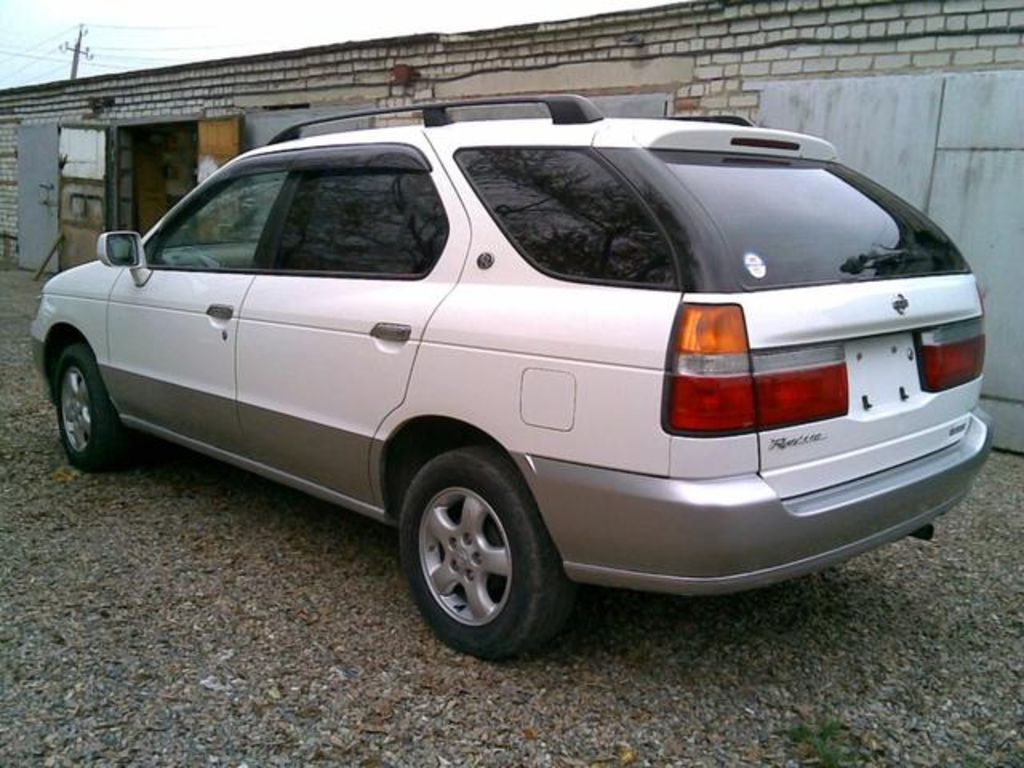 1999 Nissan R~nessa