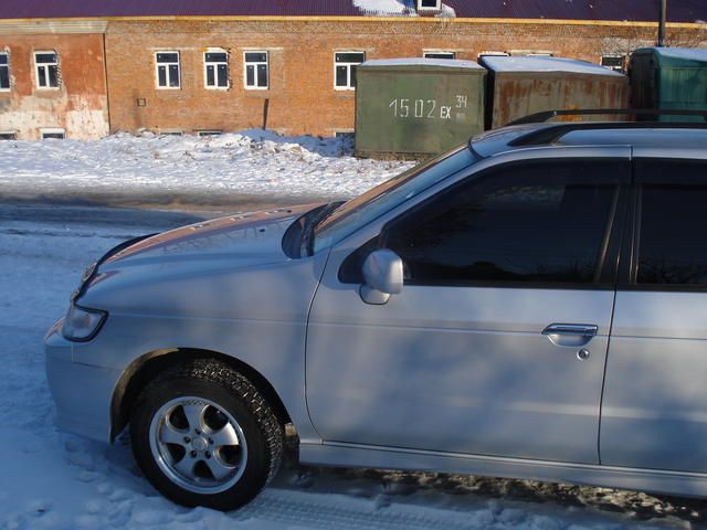 1999 Nissan R~nessa