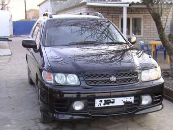 1999 Nissan R~nessa
