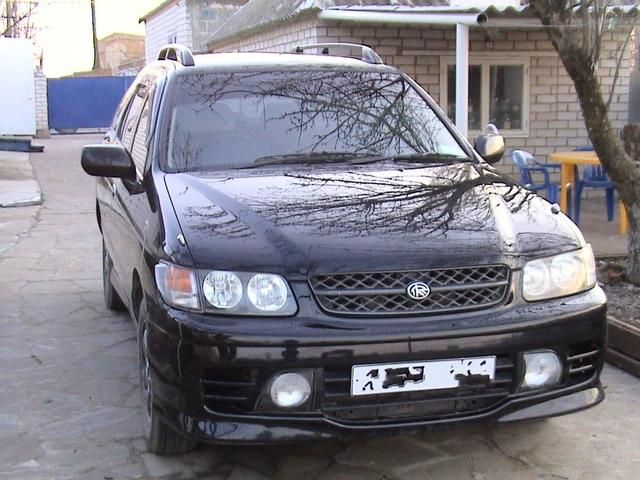 1999 Nissan R~nessa
