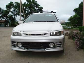 1999 Nissan R~nessa