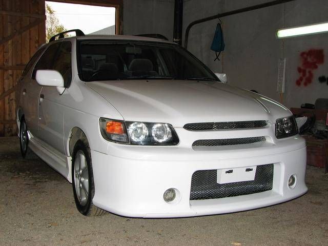 1999 Nissan R~nessa