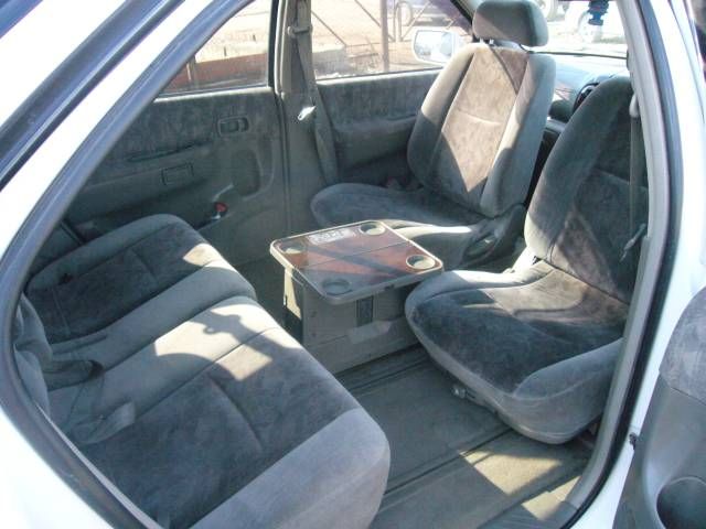 1999 Nissan R~nessa