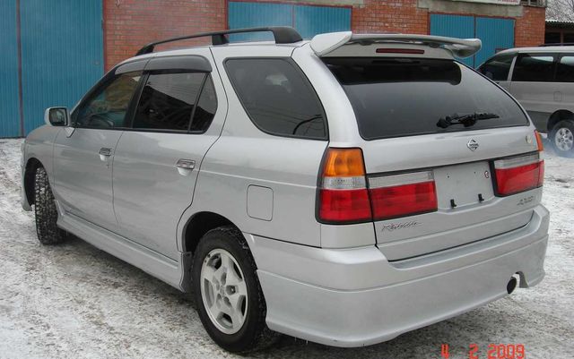 1999 Nissan R~nessa