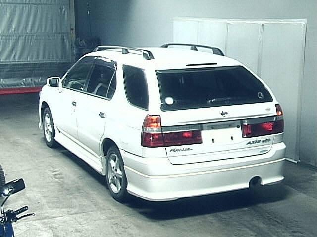 1999 Nissan R~nessa