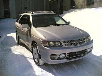 1999 Nissan R~nessa Pics