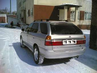 1999 Nissan R~nessa Pictures