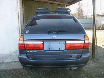 1999 Nissan R~nessa Pictures