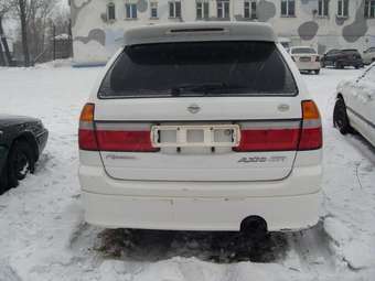 1999 Nissan R~nessa Photos