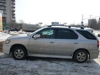1999 Nissan R~nessa Pictures