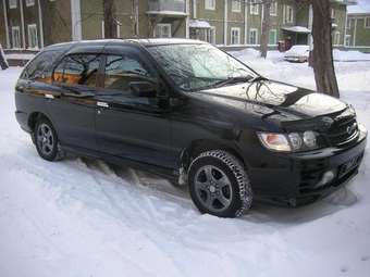 1999 Nissan R~nessa For Sale