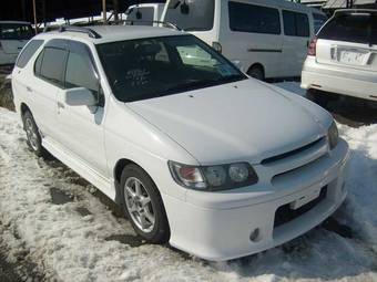 1999 Nissan R~nessa Pictures