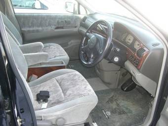 1999 Nissan R~nessa Pictures