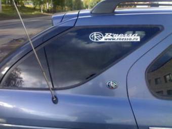 1999 Nissan R~nessa Pictures