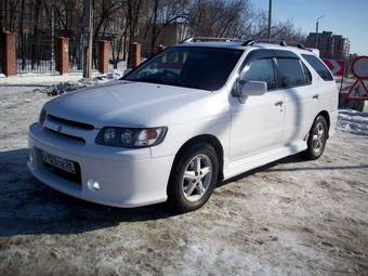 1999 Nissan R~nessa Photos