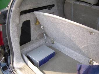 1999 Nissan R~nessa Images