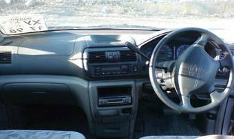 1999 Nissan R~nessa Images