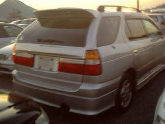 1999 Nissan R~nessa Pictures