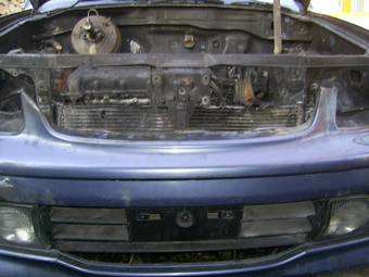 1999 Nissan R~nessa Pictures