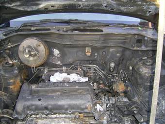 1999 Nissan R~nessa Photos