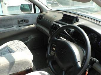 1999 Nissan R~nessa Pics