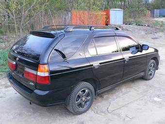 1999 Nissan R~nessa Photos
