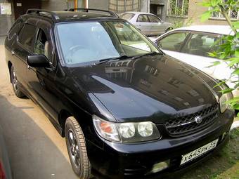 1999 Nissan R~nessa Pics
