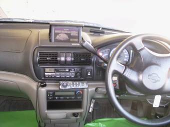 1999 Nissan R~nessa Photos