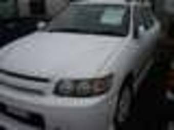 1999 Nissan R~nessa Photos