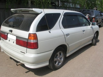 2000 Nissan R~nessa