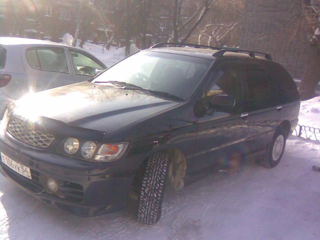 2000 Nissan R~nessa
