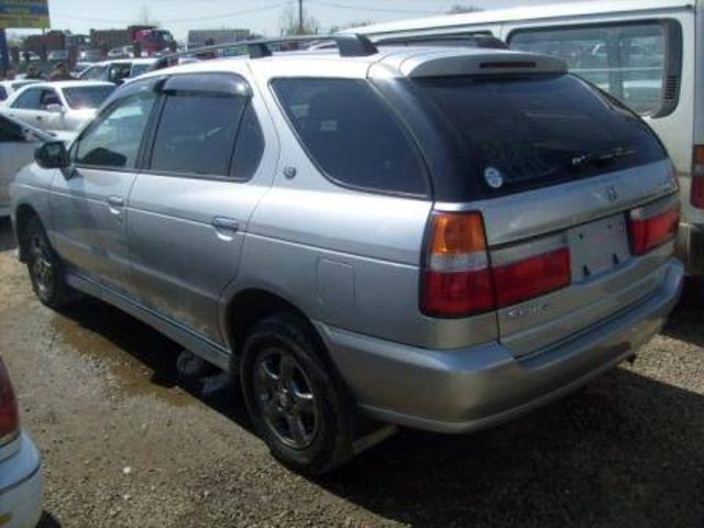 2000 Nissan R~nessa