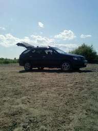2000 Nissan R~nessa Photos