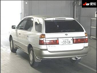 2000 Nissan R~nessa Photos
