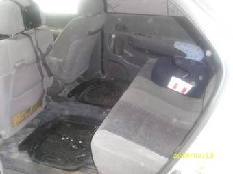 2001 Nissan R~nessa Images