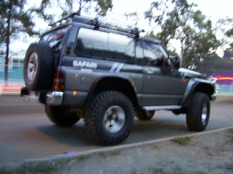 1990 Safari