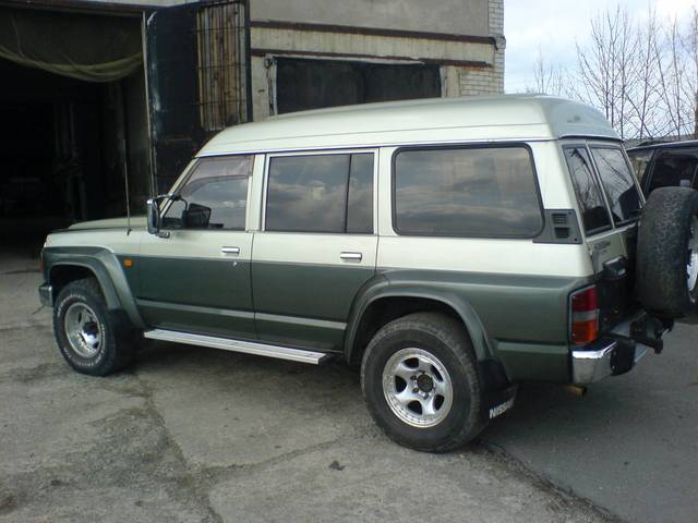 1990 Nissan Safari