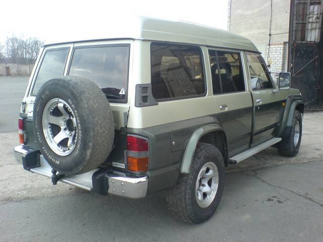 1990 Nissan Safari