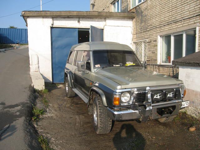 1990 Nissan Safari