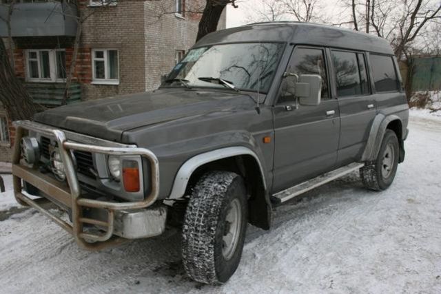 1990 Nissan Safari