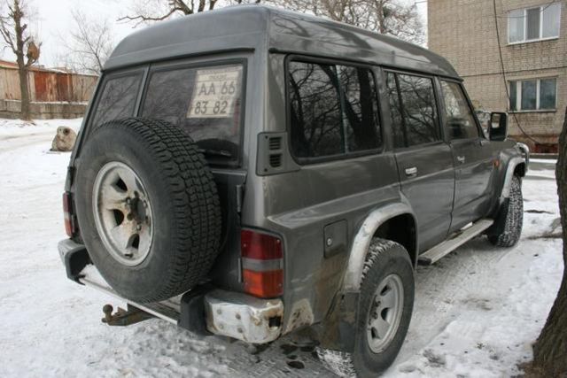 1990 Nissan Safari