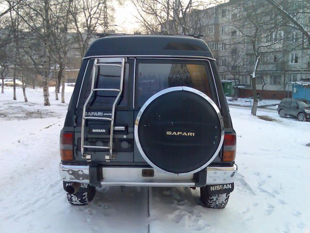 1992 Nissan Safari