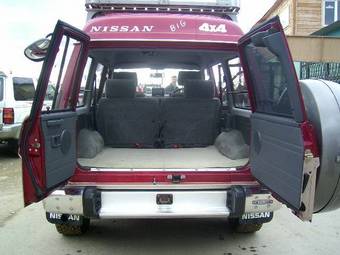 Nissan Safari